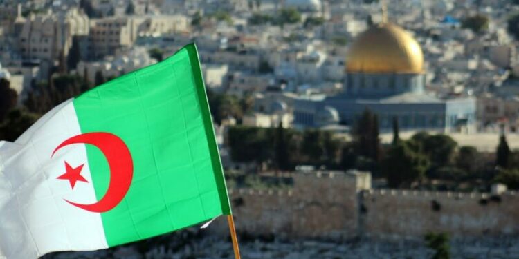 الجزائر بصوت عال: مع فلسطين ظالمة أو مظلومة