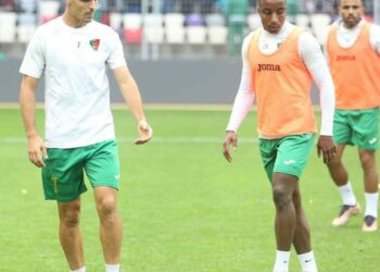 مباراة استعراضية بين المولودية ومنتخب الصحراء الغربية