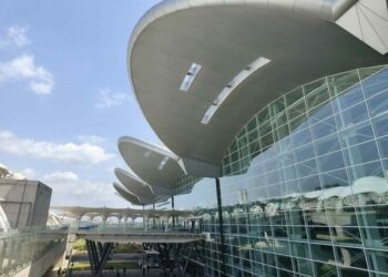توزيع وكراء محلات بمطار الجزائر هواري بومدين