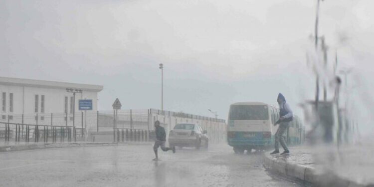 أمطار رعدية في هذه الولايات