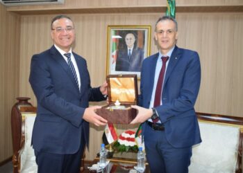 الوزير حماد يستقبل سفير جمهورية مصر