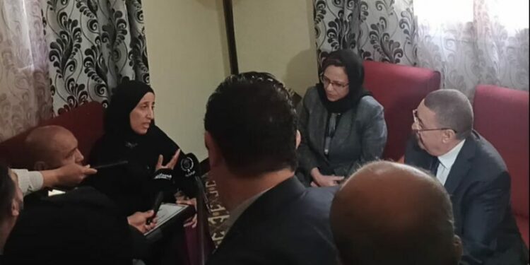 وزيرا الداخلية والتضامن ينقلان تعازي رئيس الجمهورية لعائلة الطفل ضحية إضطرابات الطقس