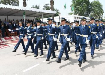 تخرج دفعتين بالمدرسة العليا لتقنيات الطيران