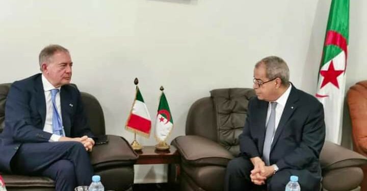 عون يتحادث مع الوزير الإيطالي للمشروعات و”صنع في إيطاليا”