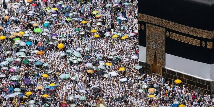 المتعجّلون من الحجاج يتأهبون للرحيل من مِنى