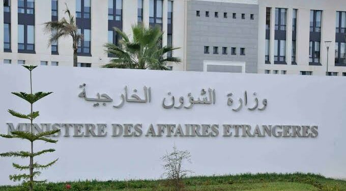 الجزائر تدين بشدة إقدام متطرفين سويديين على إحراق نسخة من القرآن