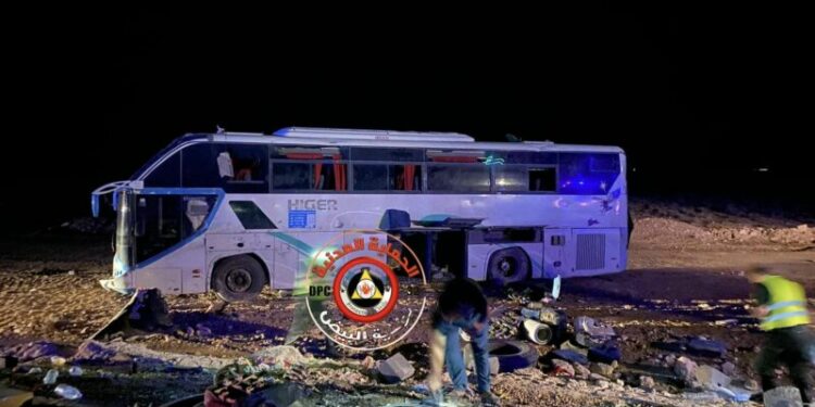توفير الإمكانيات للتكفل بجرحى حادث مرور بالبيض