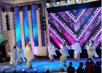 انطلاق المهرجان الثقافي الدولي للرقص الشعبي بسيدي بلعباس