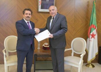 عطاف يستقبل سفيري تركيا والدنمارك
