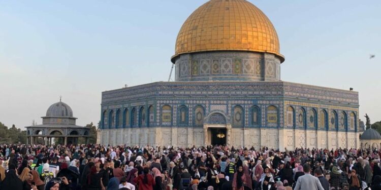 المفتي العام للقدس يدعو لشد الرحال إلى الأقصى وإعماره