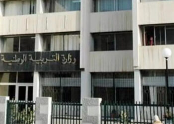 الإداريون يستأنفون عملهم اليوم