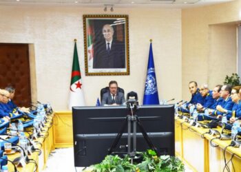 بن شيخ يشرف على تنصيب المديرين المركزيين الجدد