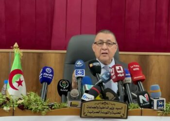 وزير الداخلية يشرف على تنصيب الوالي الجديد لسعيدة