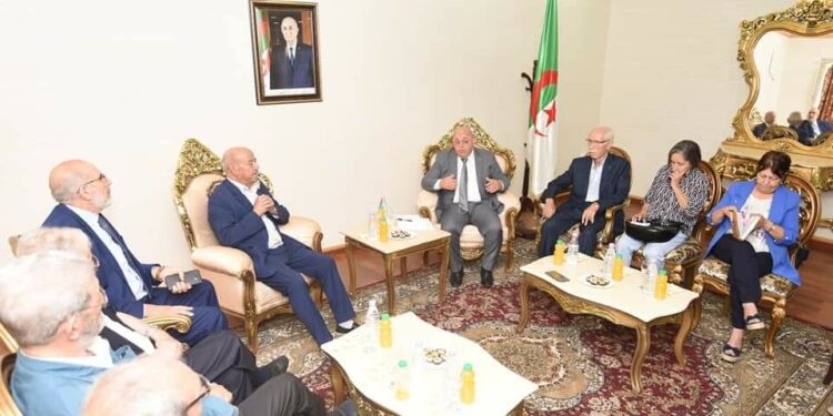 ما دار بين ربيقة والأمين العام للمنظمة الوطنية للمجاهدين