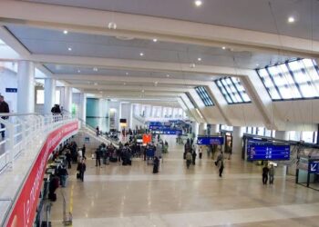 ضبط 65 ألف أورو بمطار هواري بومدين