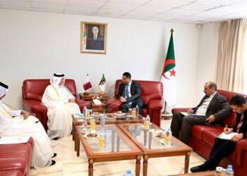 وزير الاتصال يستقبل سفير قطر لدى الجزائر