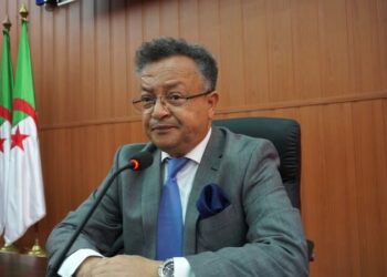 الوزير بداري يزور مركز البحث في التكنولوجيات الصناعية