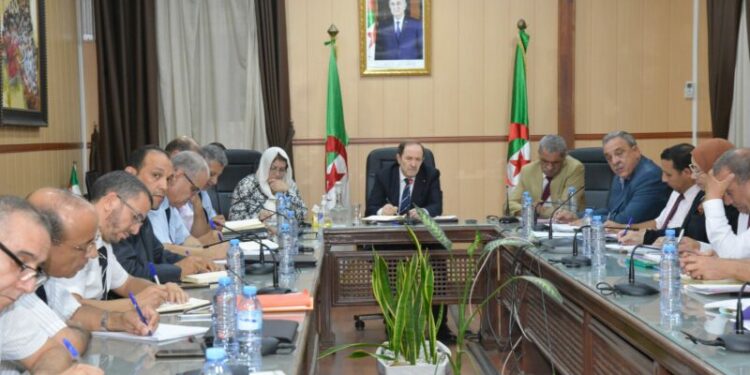 مصير الأساتذة المتعاقدين الذين لا يلتحقون بمناصبهم في ظرف 24 ساعة