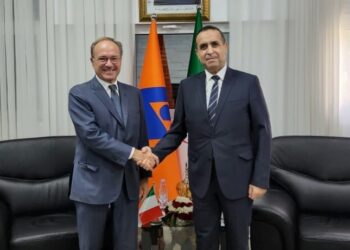 مباحثات جزائرية-إيطالية لتعزيز التعاون في مجال الانتقال الطاقوي