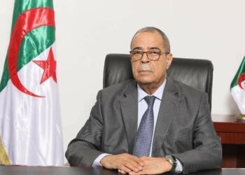 إنهاء مهام بوزارة الصناعة والانتاج الصيدلاني
