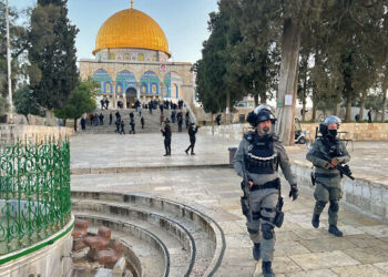 5 آلاف فلسطيني يصلون الجمعة في المسجد الأقصى
