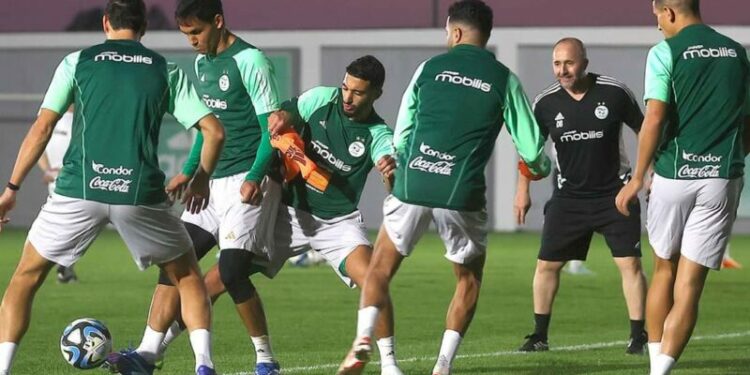 أول حصة تدريبية لمحاربي الصحراء في سيدي موسى