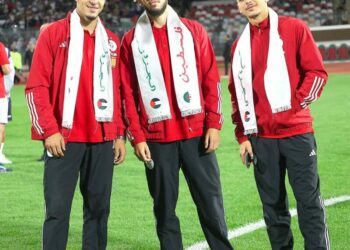 لاعبو المنتخب الوطني يتضامنون مع الشعب الفلسطيني