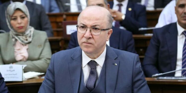 الوزير الأول: الحكومة مجندة لاستكمال تجسيد التزامات الرئيس