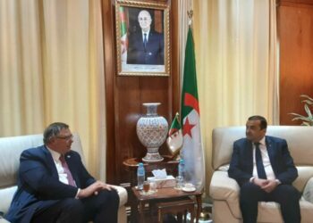 وزير الطاقة يستقبل الرئيس التنفيذي لشركة “توتال إنرجي”