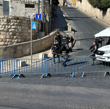 الاحتلال يحول القدس إلى ثكنة عسكرية قبيل صلاة الجمعة