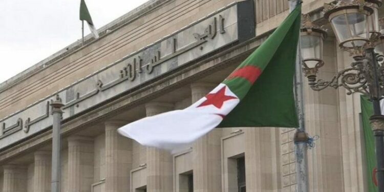 وزراء يجيبون على 35 سؤالا