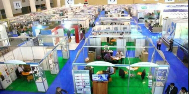 100 عارض في صالون الصيدلة وشبه الصيدلة “فارمكس 2023”