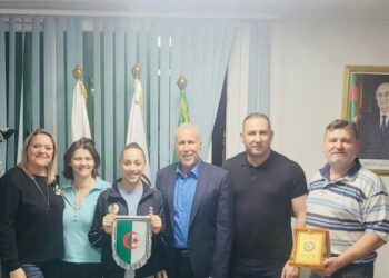 استقبال بطلة الجمباز نمور بمقر اللجنة الأولمبية الجزائرية