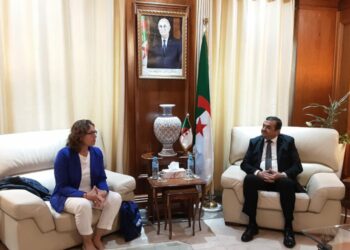 بحث سبل تعزيز التعاون الجزائري-الايطالي في الطاقات الجديدة والمتجددة