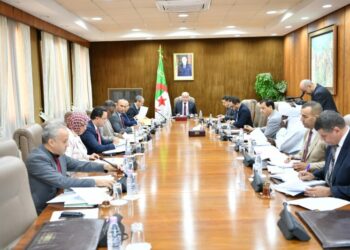 دراسة 43 تعديلا مقترحا على مشروع قانون المالية 2024