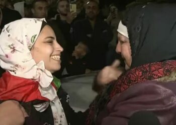 الاحتلال الصهيوني يفرج عن 39 امرأة وطفلا من الأسرى الفلسطينيين