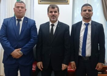 وزير الصيد البحري يستقبل نائبين عن ولايتي باتنة والبويرة
