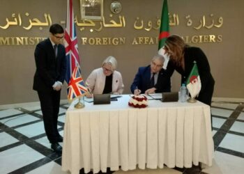 التوقيع على ملحق اتفاق لفتح مدرسة دولية بريطانية ثانية بالجزائر