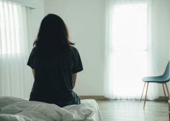 أعراض اضطراب ما بعد الصدمة لدى النساء