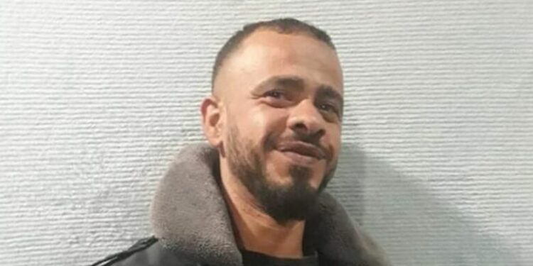 الاحتلال الصهيوني يغتال الأسير ثائر أبو عصب