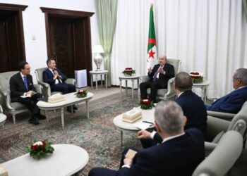 رئيس الجمهورية يستقبل وزير الداخلية الفرنسي