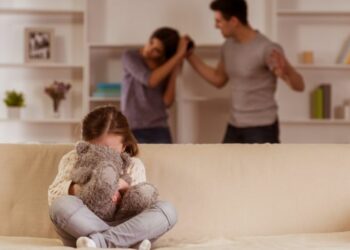 العنف المنزلي وانعكاساته على الطفل موضوع دورة تكوينية