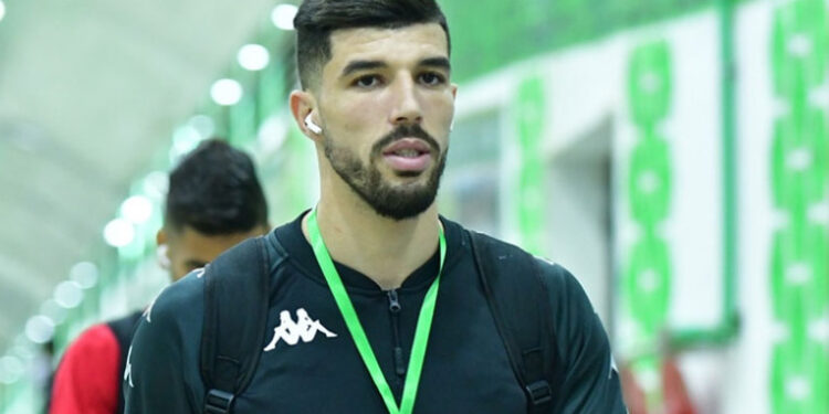 محيوص وبلعيد مرشحان لجائزة الأفضل داخل إفريقيا