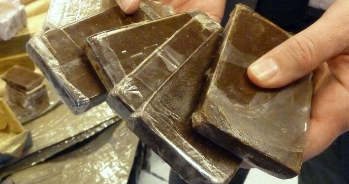 حجز 1.5كلغ من الكيف بعين مليلة