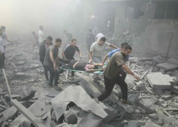 عشرات الشهداء والجرحى الفلسطينيين في العدوان على غزة
