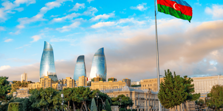 أذربيجان تطرد دبلوماسيين فرنسيين اثنين
