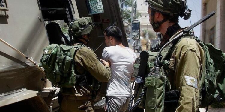 اعتقال 4575 فلسطينيا بالضفة الغربية منذ 7 أكتوبر