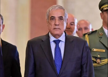الوزير الأول في تندوف