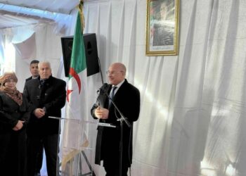 زيتوني يأمر بإنشاء غرف تبريد للتخزين بالأسواق الجهوية