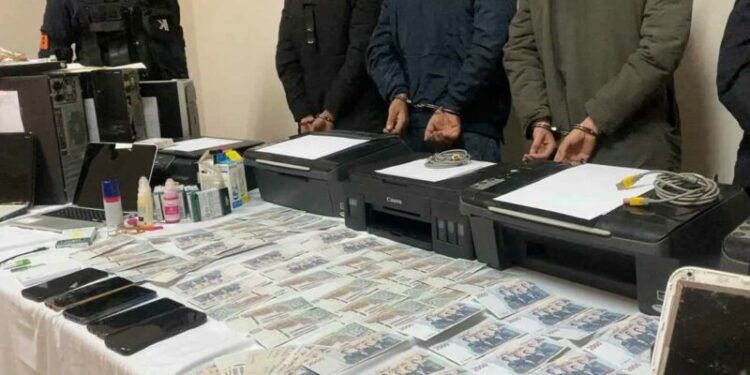 الإطاحة بعصابة تزوير العملة الوطنية ببرج بوعريريج